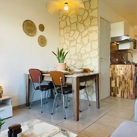 Appart' T2 Cosy Balcon Parking - 200m De La Mer *